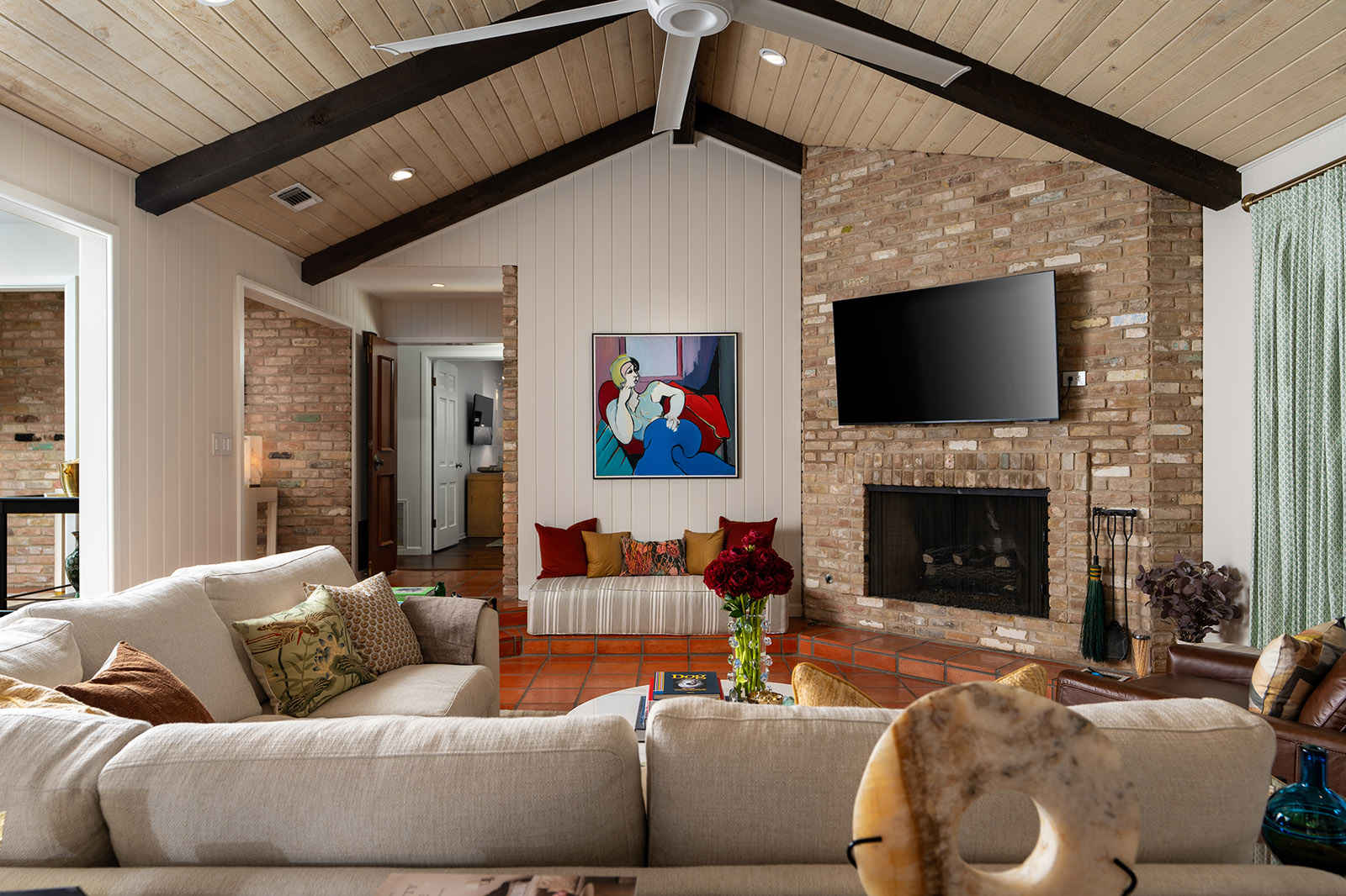 Castle Hills interior, image 8, by Chula Bee Design