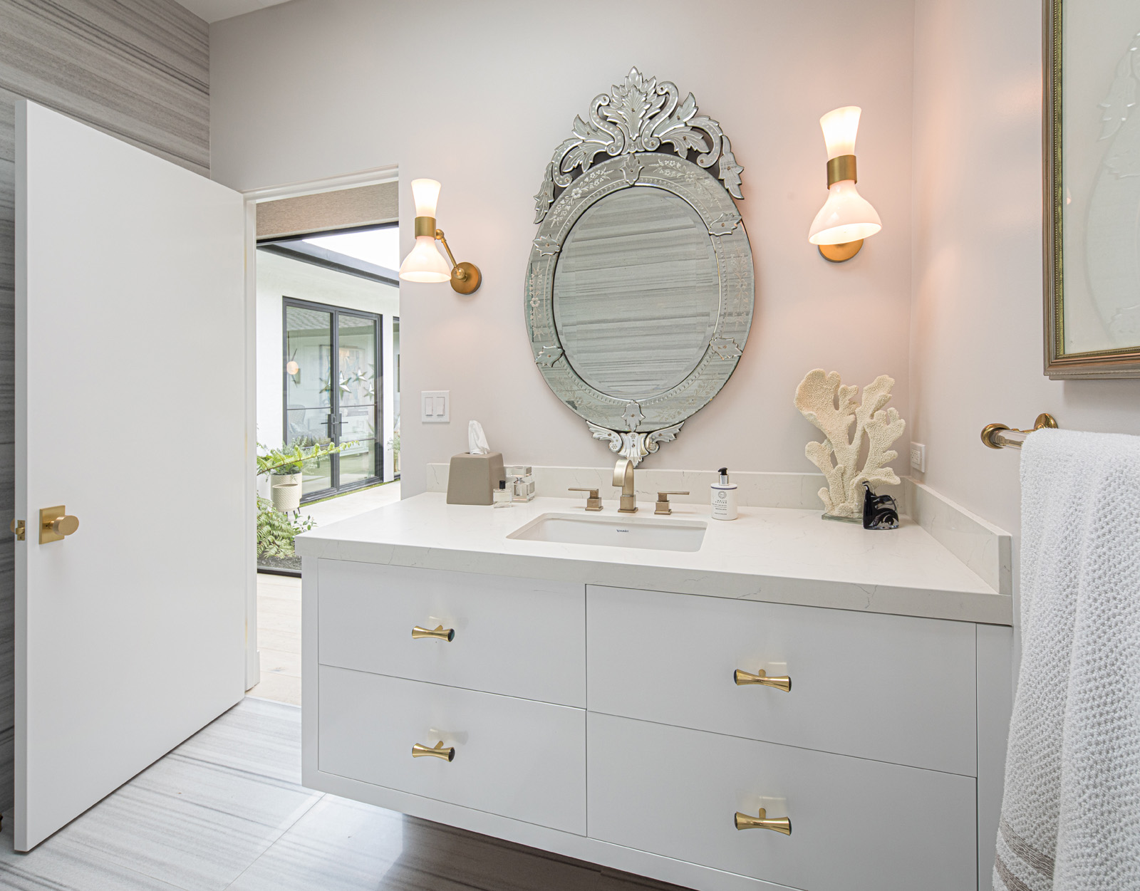 Patrician interior, image 13, by Chula Bee Design