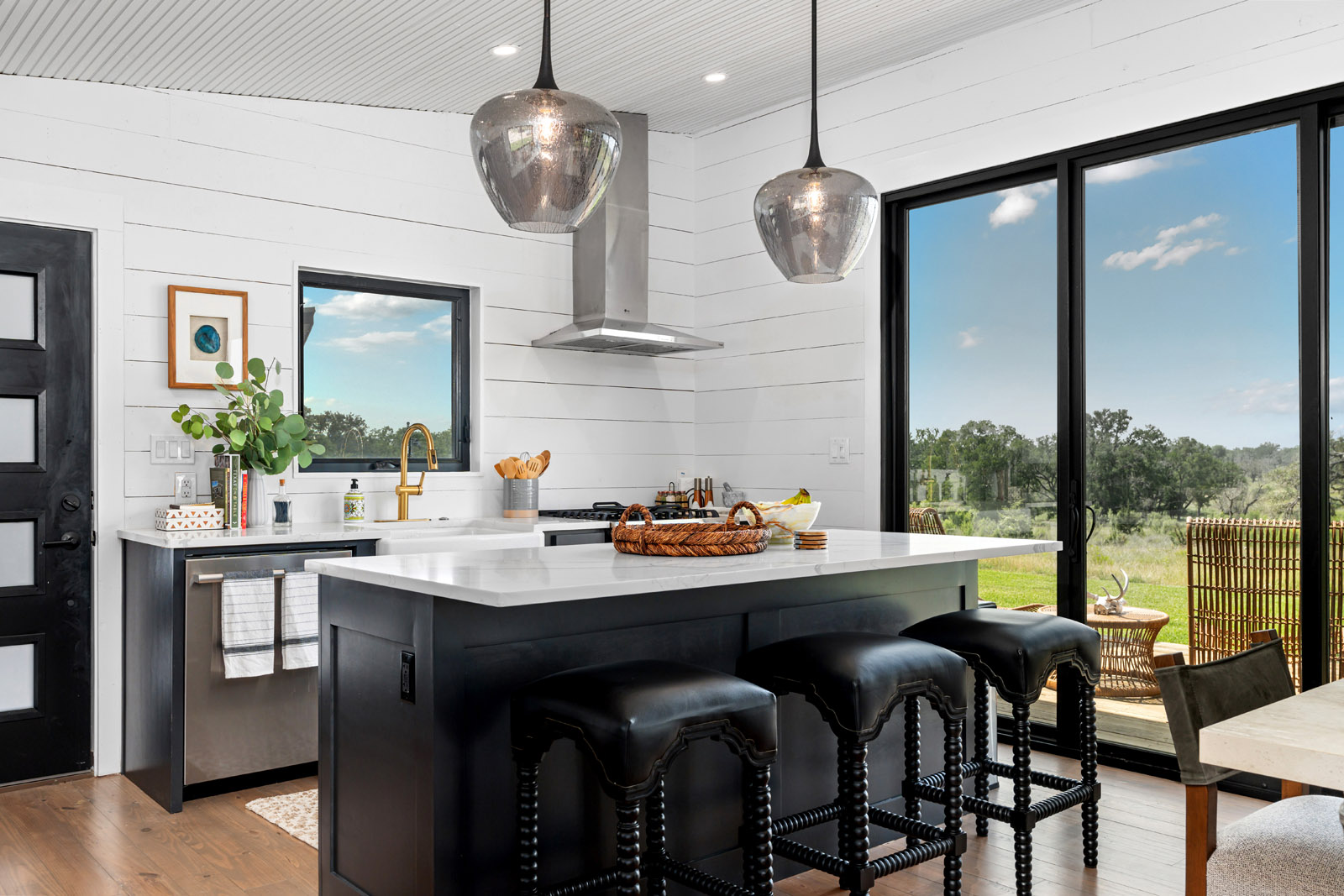 Stonewall Ranch interior, image 14, by Chula Bee Design